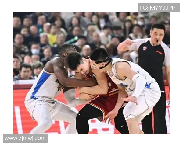 官方公告：篮球八卦被罚+停赛！